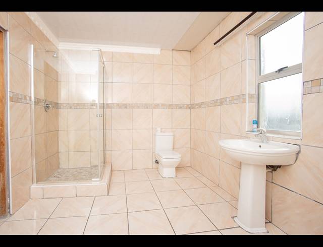 4 BEDROOM HOUSE FOR SALE IN SUNNYRIDGE